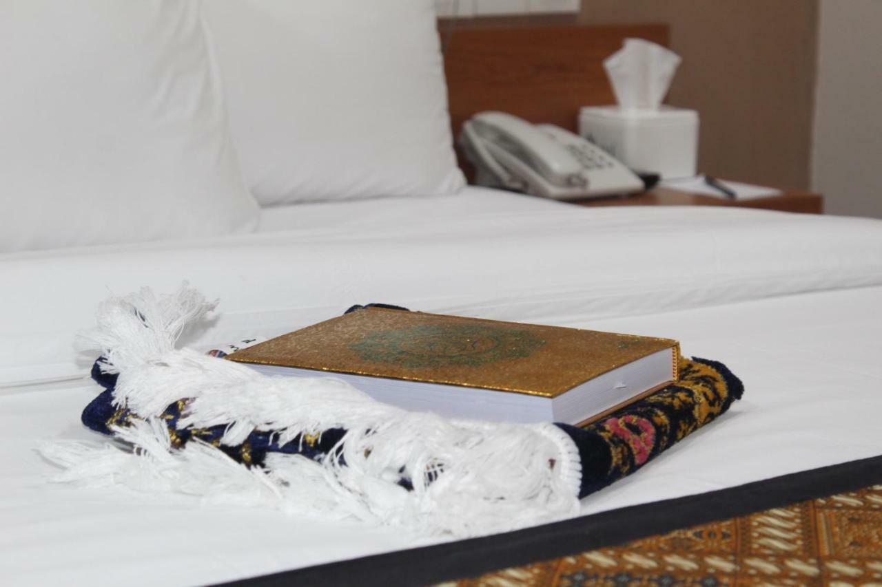 Hotel Mr J Tegal (Central Java)